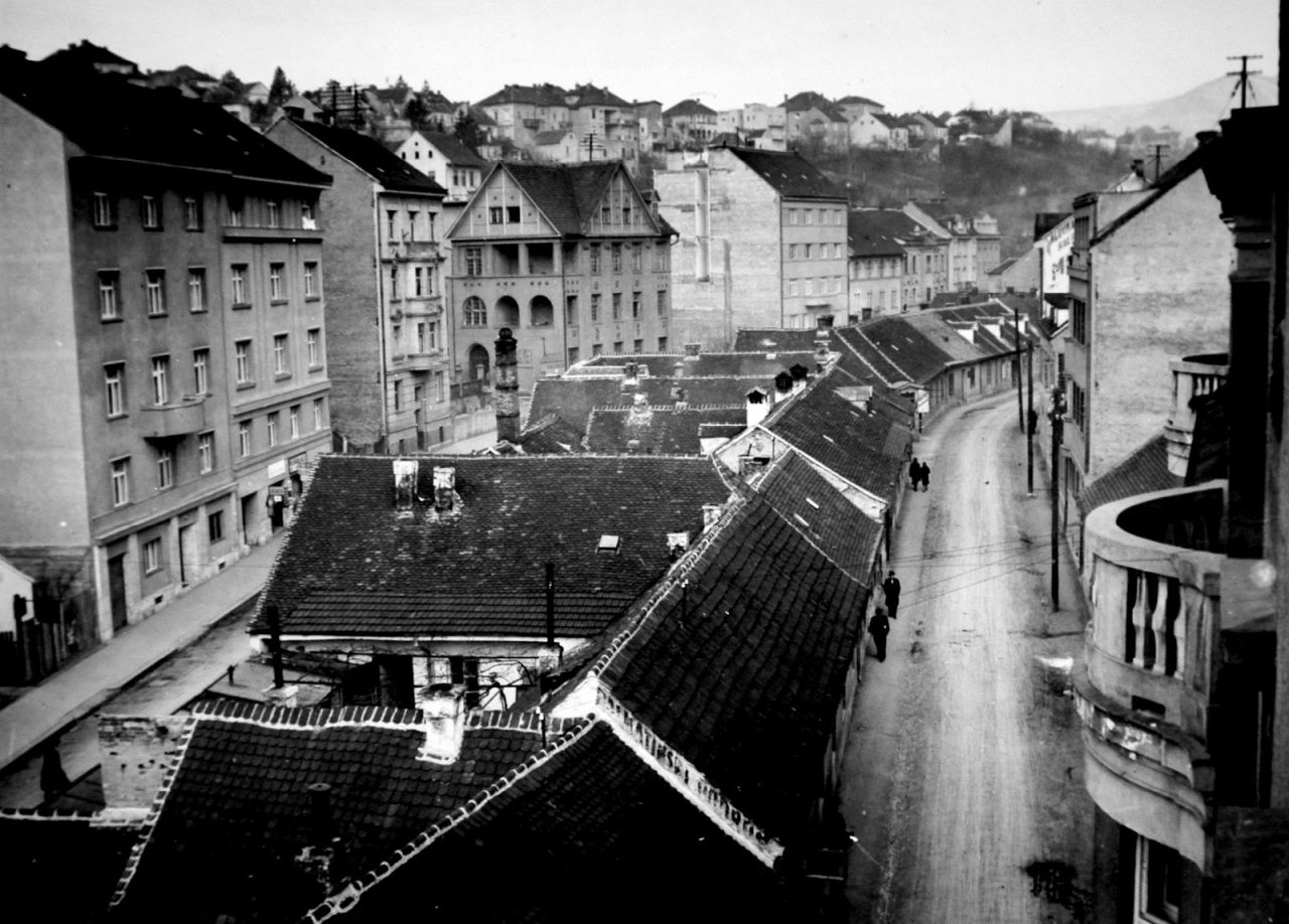 Radnički dol, pogled prema sjeverozapadu (kućice srušene 1950. godine do broja 17)